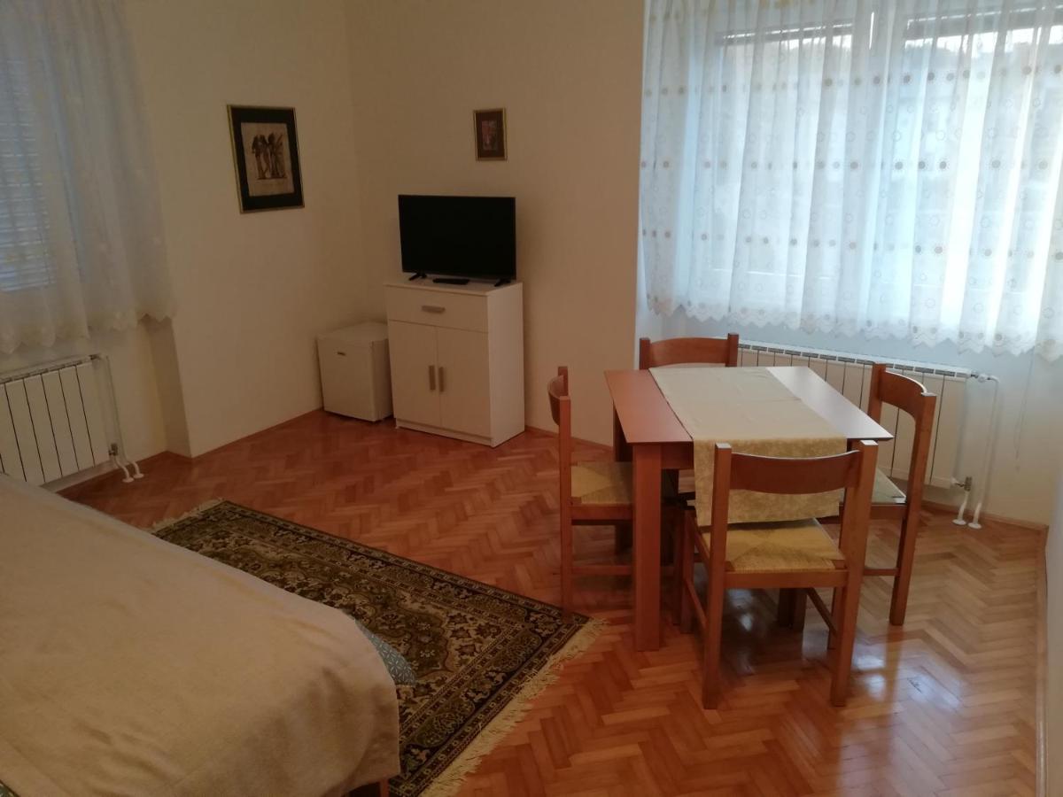 Sobe Sabec Bed & Breakfast Postojna Exterior foto